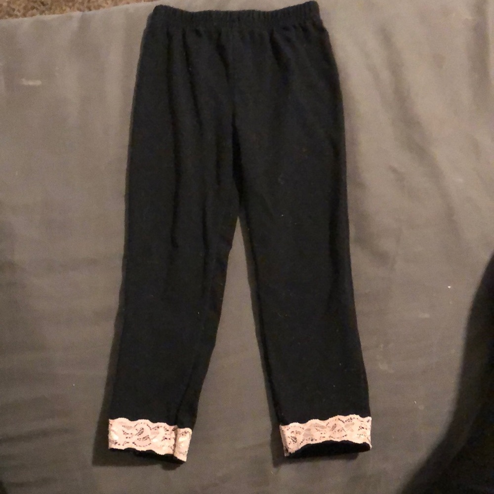 Black leggings